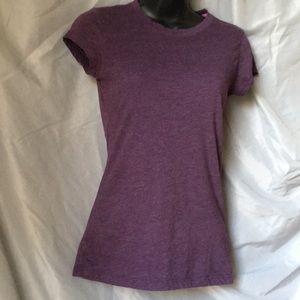 Fitted purple t shirt